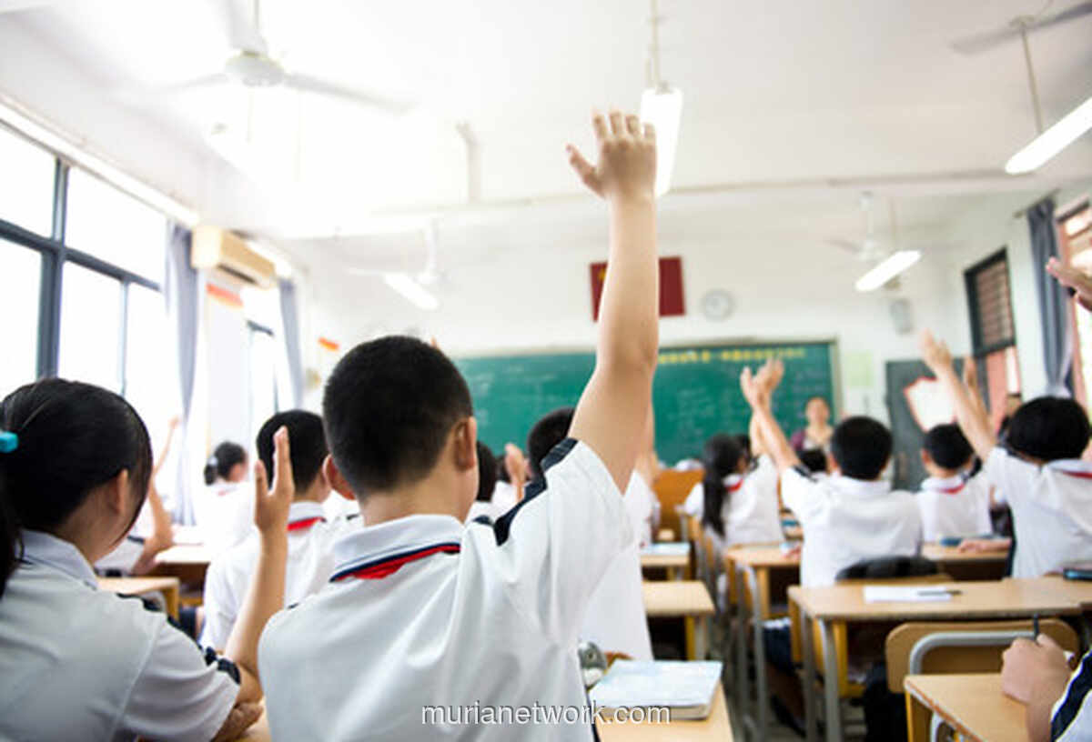 Pendidikan Terjebak Pasar: Saat Sekolah Hanya Cetak Pekerja, Bukan Manusia