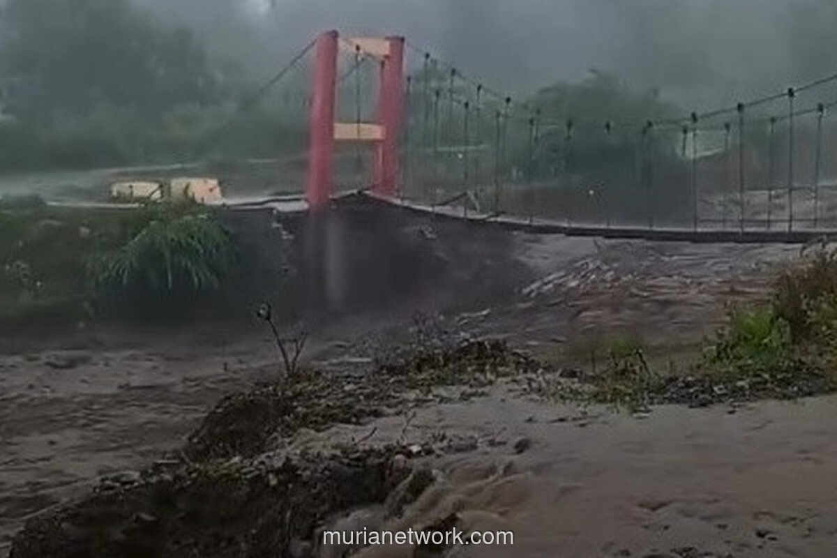 Hujan Tak Henti, Dua Jembatan di Donggala Putus Diterjang Banjir