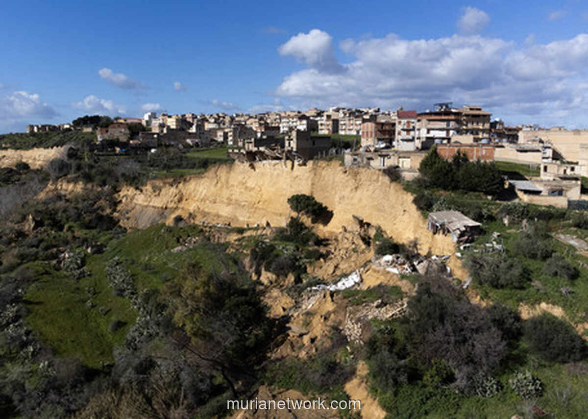 Niscemi Terbelah: Longsor Raksasa Sisisia Ubah Permukiman Jadi Zona Merah