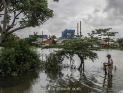 Banjir Rendam 41 Desa di Bekasi, Ribuan Warga Mengungsi