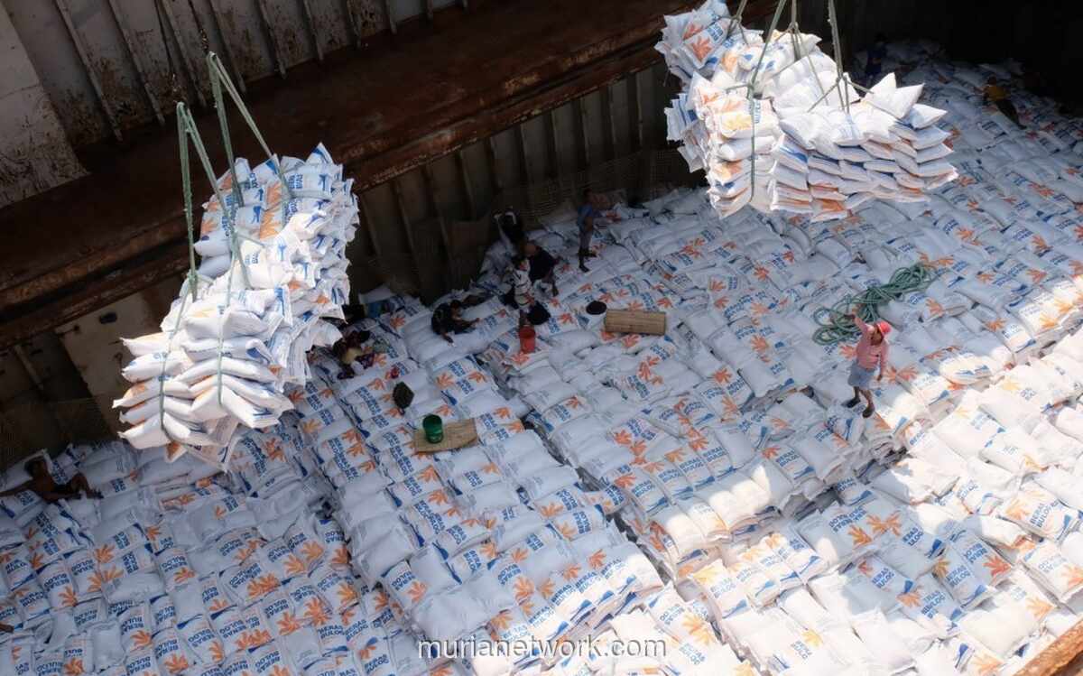 Bulog Siap Salurkan 720 Ribu Ton Beras untuk 18 Juta Keluarga pada 2026