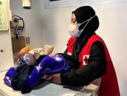 Bayi Patah Tulang Bahu Saat Lahir di Pengungsian, Kondisinya Kini Membaik