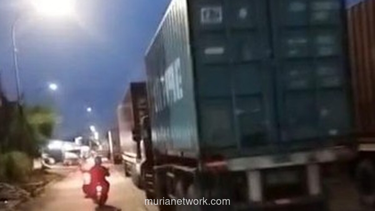 Truk Kontainer Serbu Cakung-Cilincing, Macet Mengular 6 Kilometer