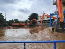 Angke Hulu Siaga 1, 132 RT di Jakarta Terendam Banjir