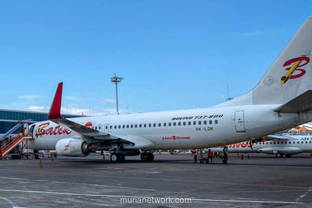 Batik Air Buka Suara soal Wanita Berpakaian Pramugari Palsu