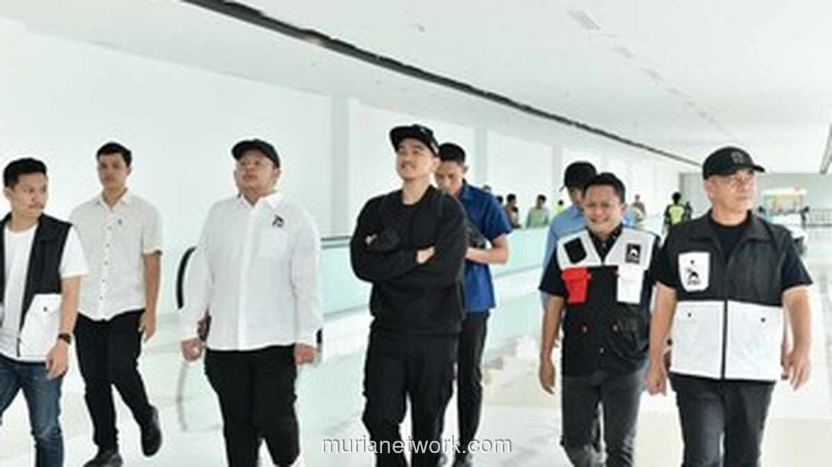 Dua Eks Pentolan NasDem Sulsel Sambut Kaesang dengan Rompi PSI