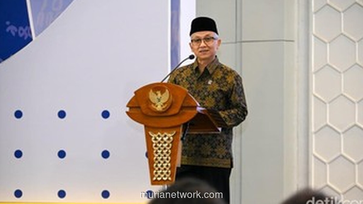 Kemendikdasmen Salurkan Bantuan Triliunan Rupiah untuk Guru dan Sekolah Terdampak Banjir Sumatera