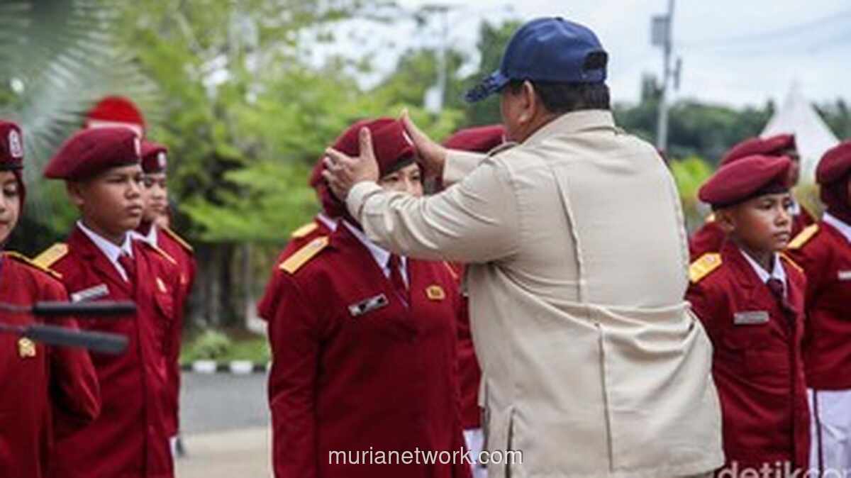 Prabowo Tak Tahan Haru Meluncurkan 166 Sekolah Rakyat