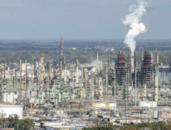 Harga Bensin AS Diprediksi Turun, Sentuh Level Terendah Sejak 2020