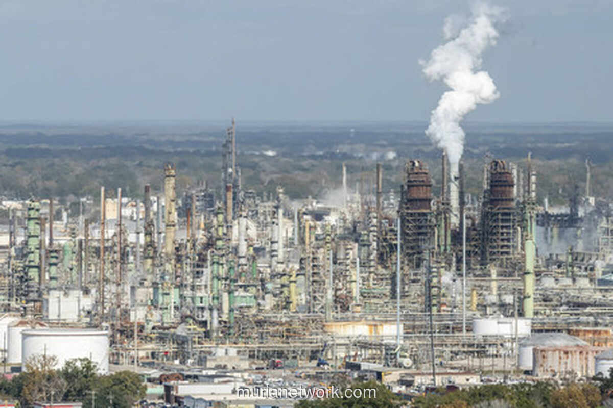 Harga Bensin AS Diprediksi Turun, Sentuh Level Terendah Sejak 2020