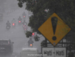 Siklon Iggy Mengancam, Gelombang 4 Meter Berpotensi Hantam Selatan Jawa