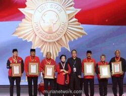 Megawati Sematkan Penghargaan Tertinggi untuk Enam Kader Senior PDIP
