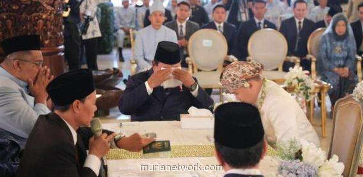 Prabowo Menitikkan Air Mata di Pernikahan Sekretaris Pribadinya