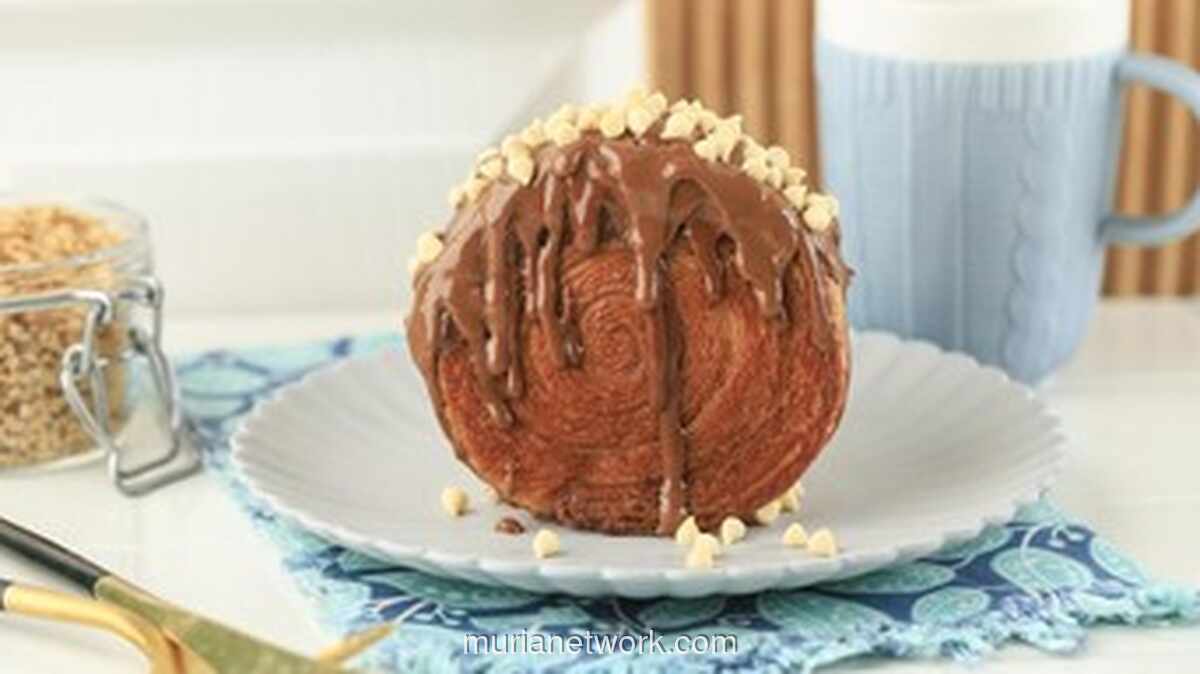 Cromboloni dan Senja Jakarta: Kisah Cinta yang Tak Selalu Manis