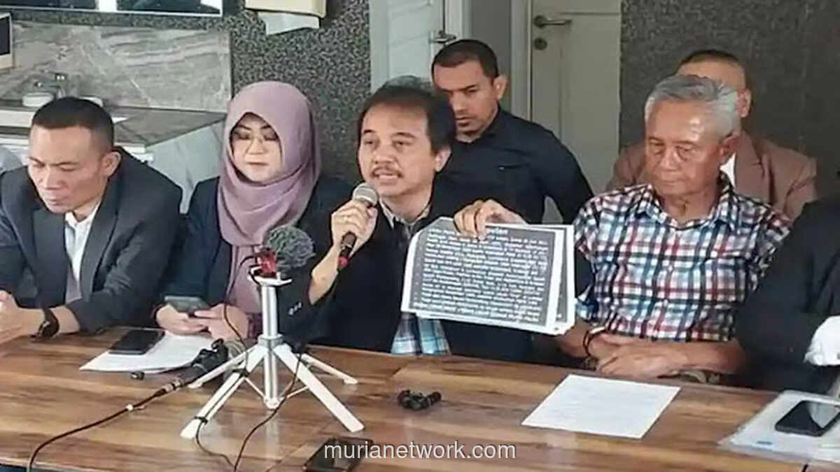 Kuasa Hukum Roy Suryo Sindir Pencekalan Polisi: Berlebihan, Tak Patuhi Arahan Presiden