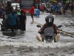Jakarta Tenggelam: 45 RT dan 21 Ruas Jalan Masih Terendam Banjir