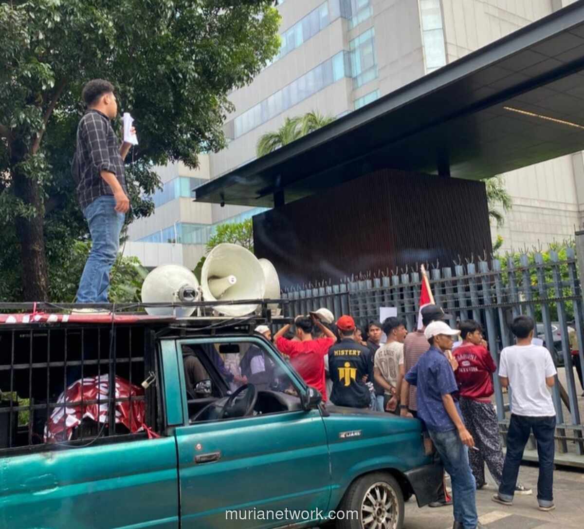 Kontrak Sewa Kapal Tanpa Nilai Jelas, FMPKN Soroti Potensi Lubang Anggaran