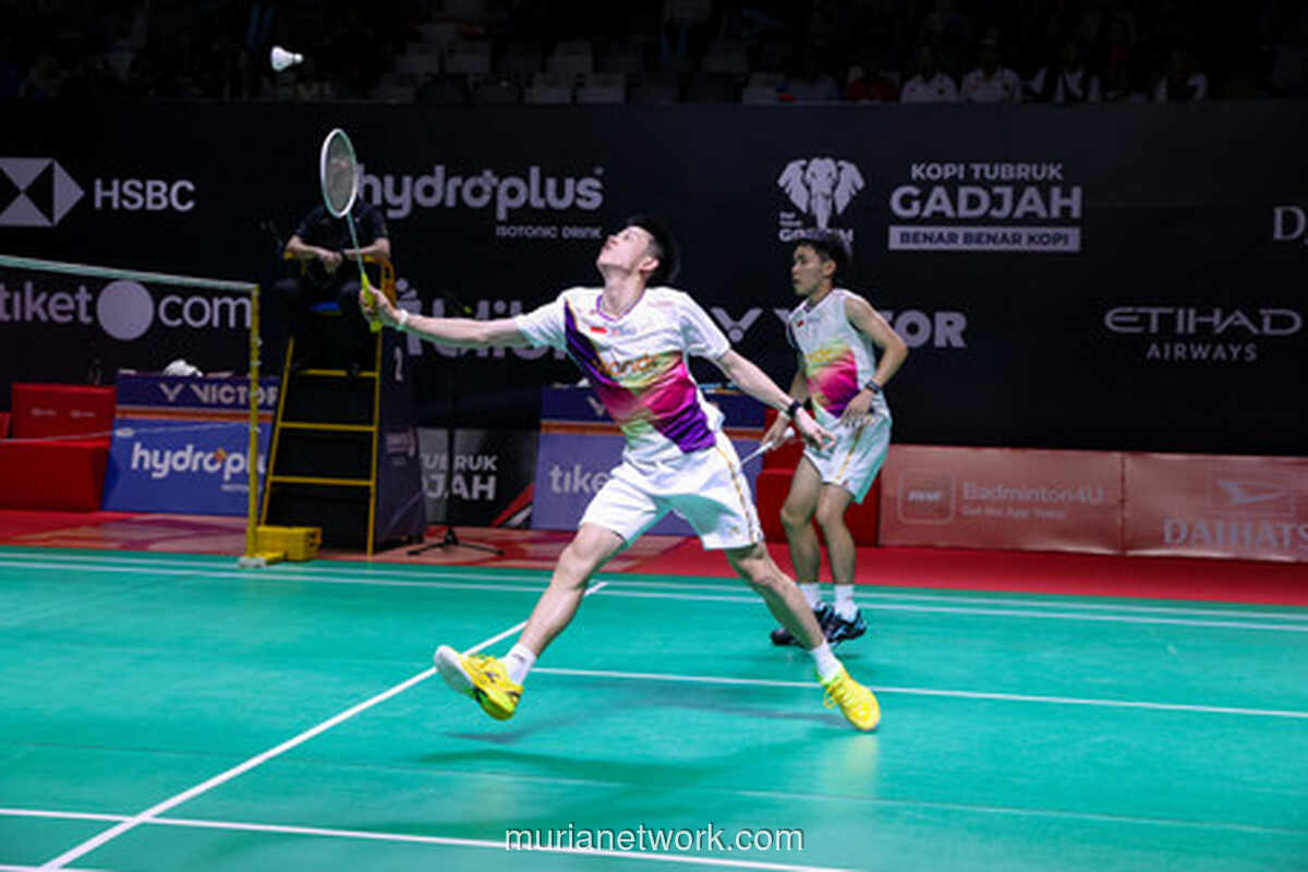 Duel Panas di Istora: Senior Tumbang oleh Junior yang Tak Gentar