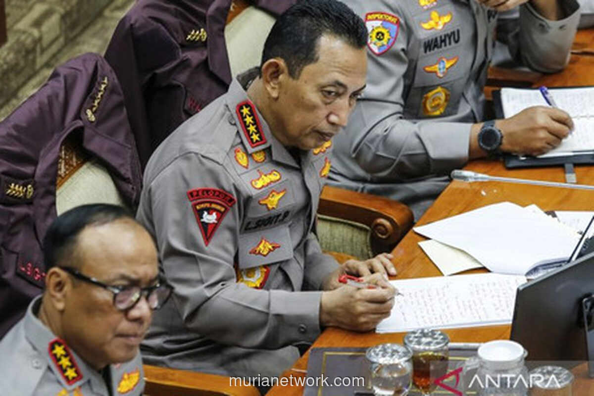DPR Tegaskan Polri Tetap di Bawah Presiden, Wacana Kementerian Ditutup