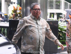 IHSG Terjun Bebas, Airlangga: Belum to the Moon, Tenang Aja