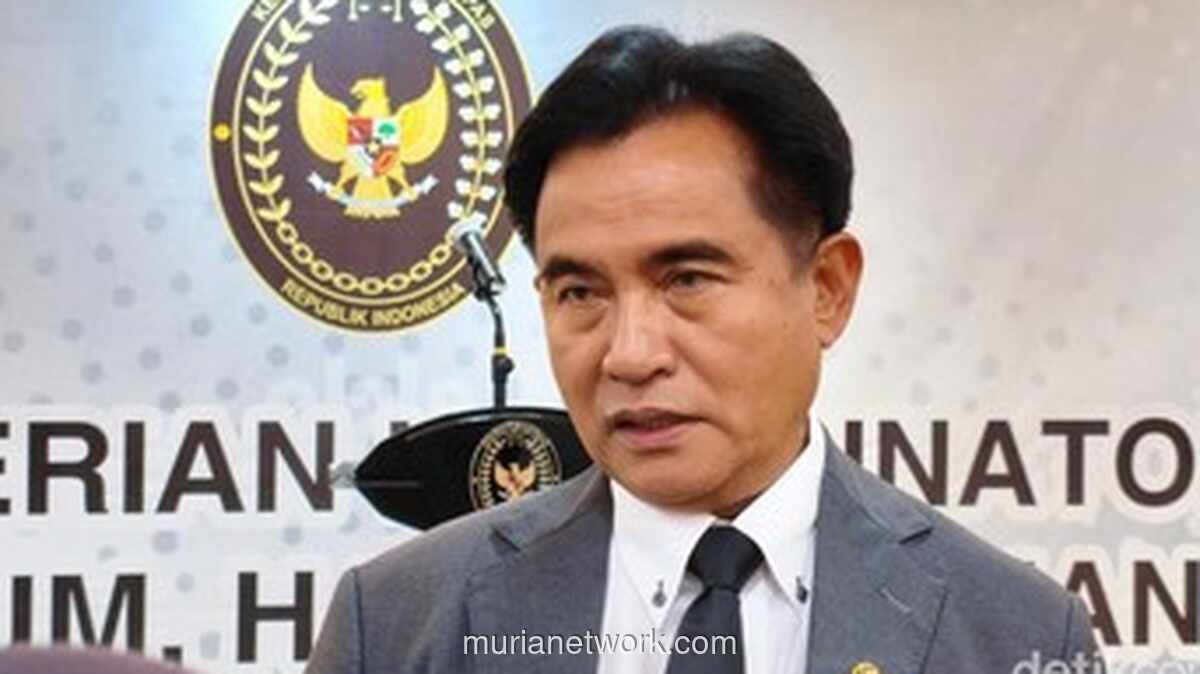 Yusril: Putusan MK Sahkan Polisi Aktif Boleh Duduki Jabatan Sipil