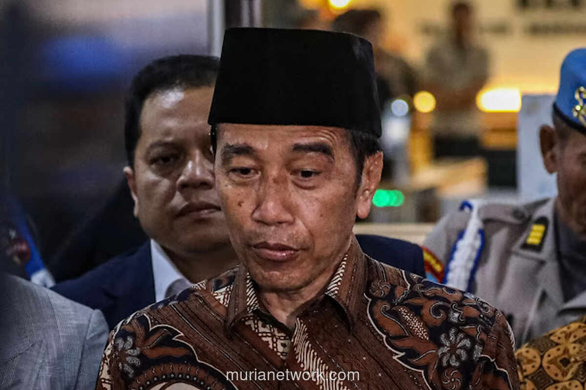 Jokowi Santai Menanggapi Nama yang Selalu Terseret Kasus Bawahan