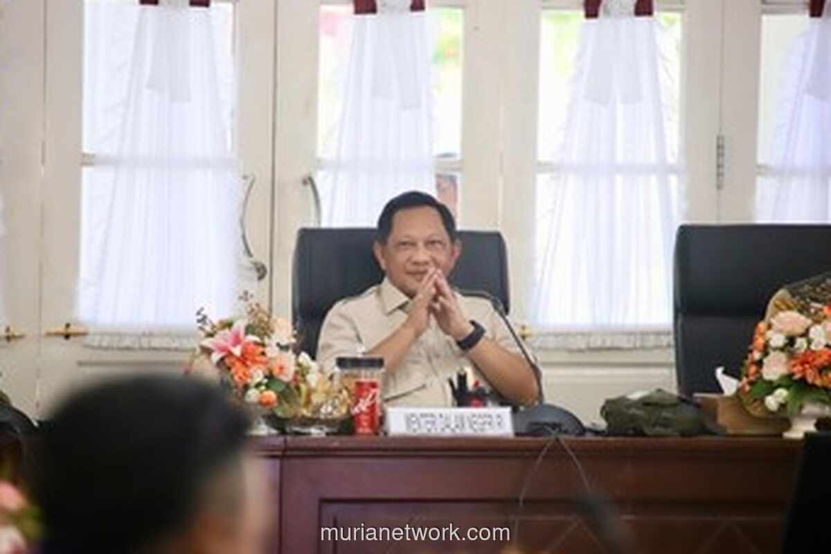 Mendagri Tito Dengar Langsung Keluhan Daerah Terdampak di Sumbar