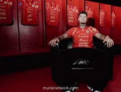 Duel Kurzawa vs Pattynama: Perang Bek Kiri Panas Persib-Persija