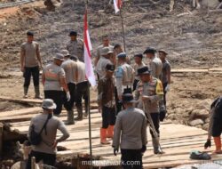 Jembatan Darurat Polisi Pulihkan Denyut Ekonomi Kampung Setie