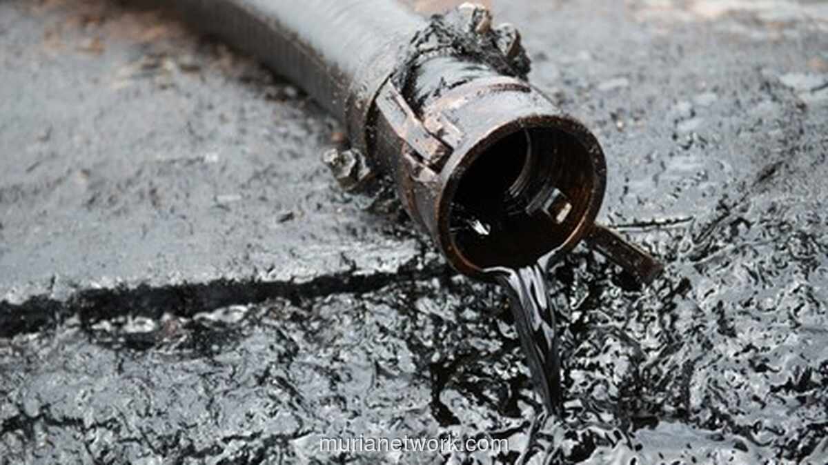 Harga Minyak Naik Moderat, Ditekan Protes Iran dan Ekspor Venezuela