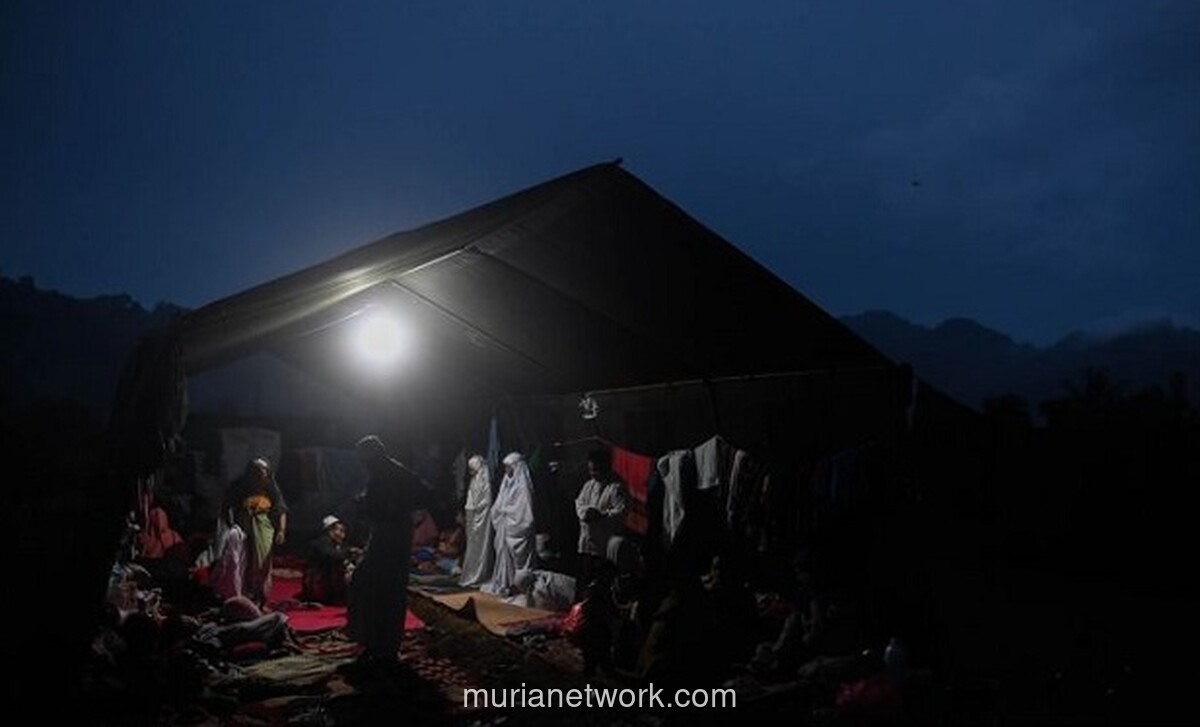 Muslimah, Waspada! Riasan Tahan Air Bisa Batalin Wudhu