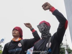 Buruh Serukan UMP Rp 5,89 Juta, 685 Personel Amankan Dua Titik Demo