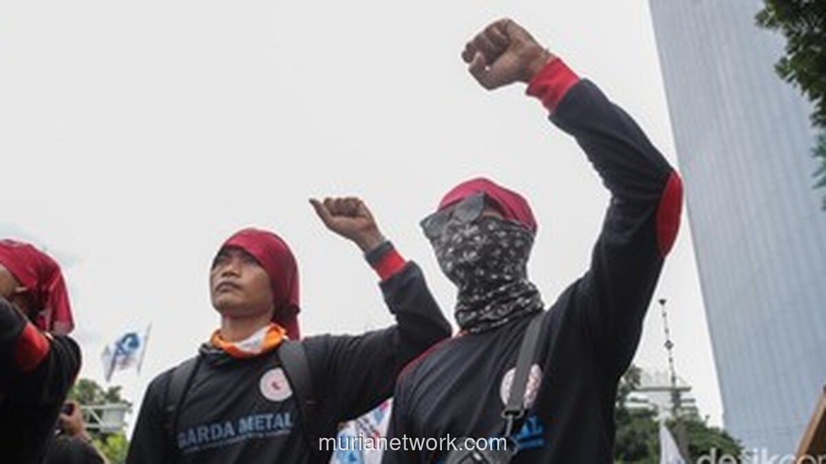 Buruh Serukan UMP Rp 5,89 Juta, 685 Personel Amankan Dua Titik Demo