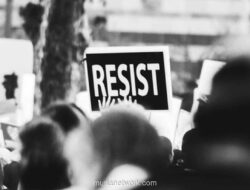 Dua Puisi, Satu Semangat: Perlawanan dalam Kata-kata Thukul dan Hanasasmit