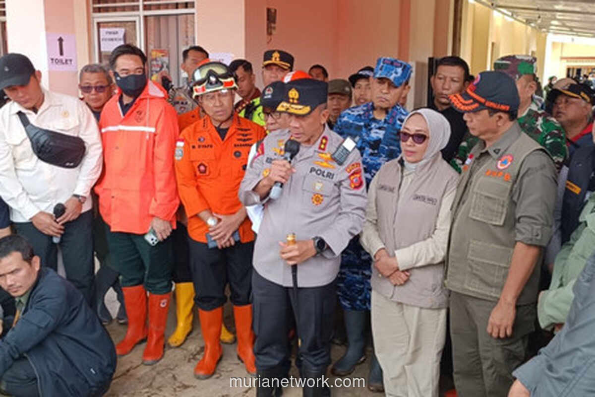 Dua Anggota Polda Jabar Gugur Saat Bertugas Menolong Korban Longsor