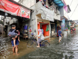 Warga Cengkareng Teriak Minta Pompa, Gubernur Langsung Tambah Tiga Unit