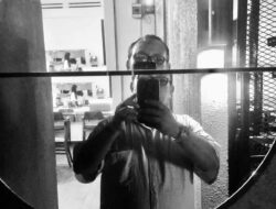 Ketika Absurditas Dituduh Cuma Gimmick: Mengapa Kita Takut pada Humor yang Menggugat?