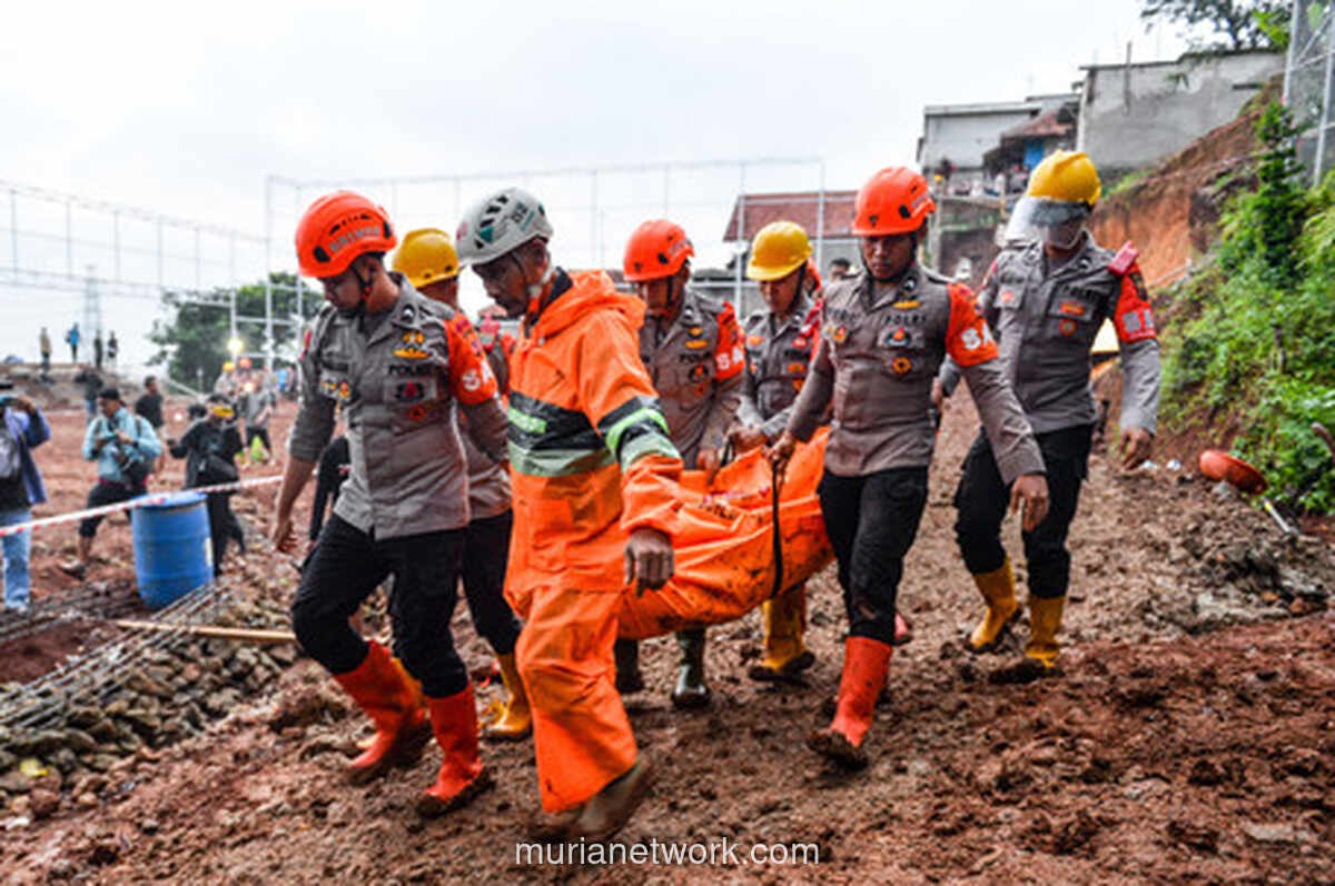 Longsor Proyek Futsal di Sumedang Tewaskan Empat Pekerja