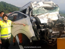 Kepala Sekolah Tewas dalam Kecelakaan Maut Rombongan Guru di Tol Ungaran