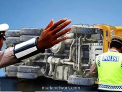 Truk Terbalik di Jagorawi Diduga Akibat Aquaplaning