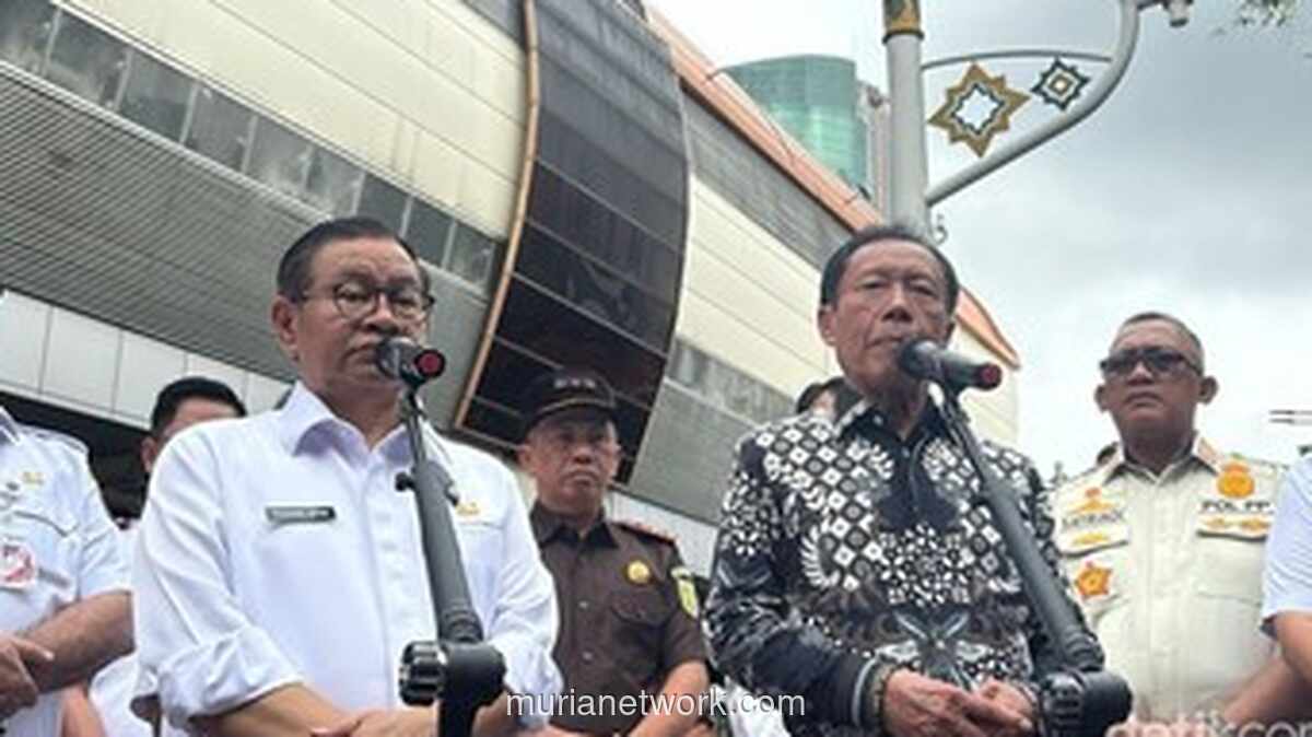 Setelah 22 Tahun Mangkrak, Tiang Monorel Rasuna Said Akhirnya Runtuh