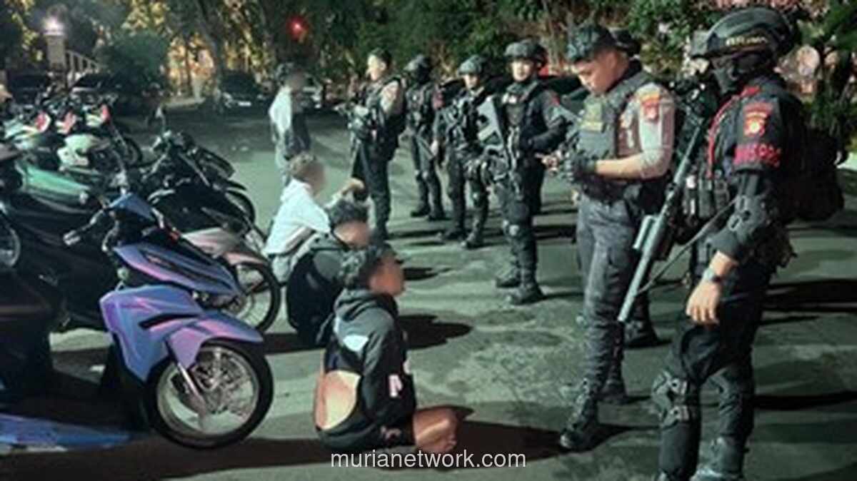 Brimob Gagalkan Rencana Tawuran, Sita Senjata Tajam hingga Motor di Jaktim