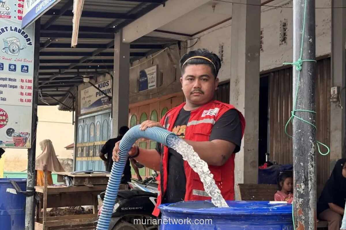 Warga Pidie Jaya Bergantung Bantuan Air Bersih Pasca Bencana
