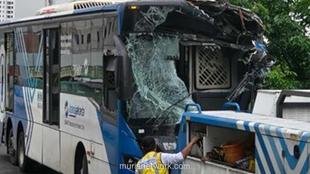 Dua Bus Transjakarta Tabrakan di Koridor 13, Semua Penumpang Selamat