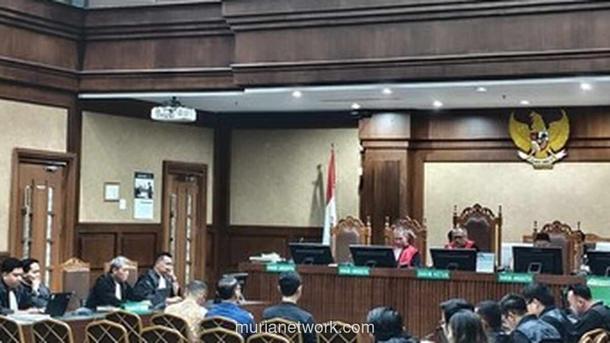 Mantan Petinggi Pertamina Bantah Tuduhan Oplos BBM dalam Pledoi Kasus Korupsi