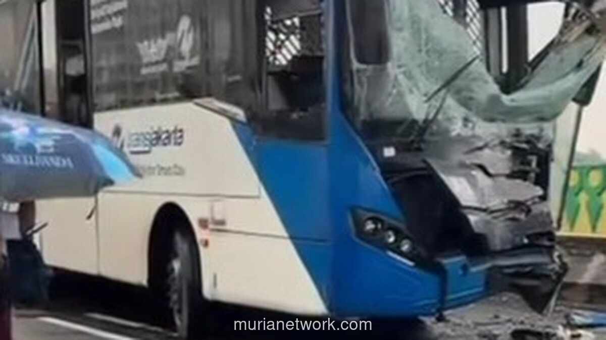 Tabrakan Dua Bus Transjakarta Koridor 13, 23 Penumpang Terluka
