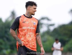 Persija Kembali ke JIS, Hadapi PSM di Laga Perdana Ramadan