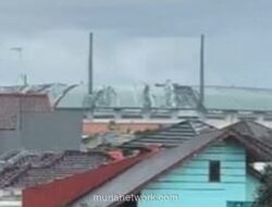 Angin Kencang Cabut Atap Stadion Pakansari, Tak Ada Korban Jiwa
