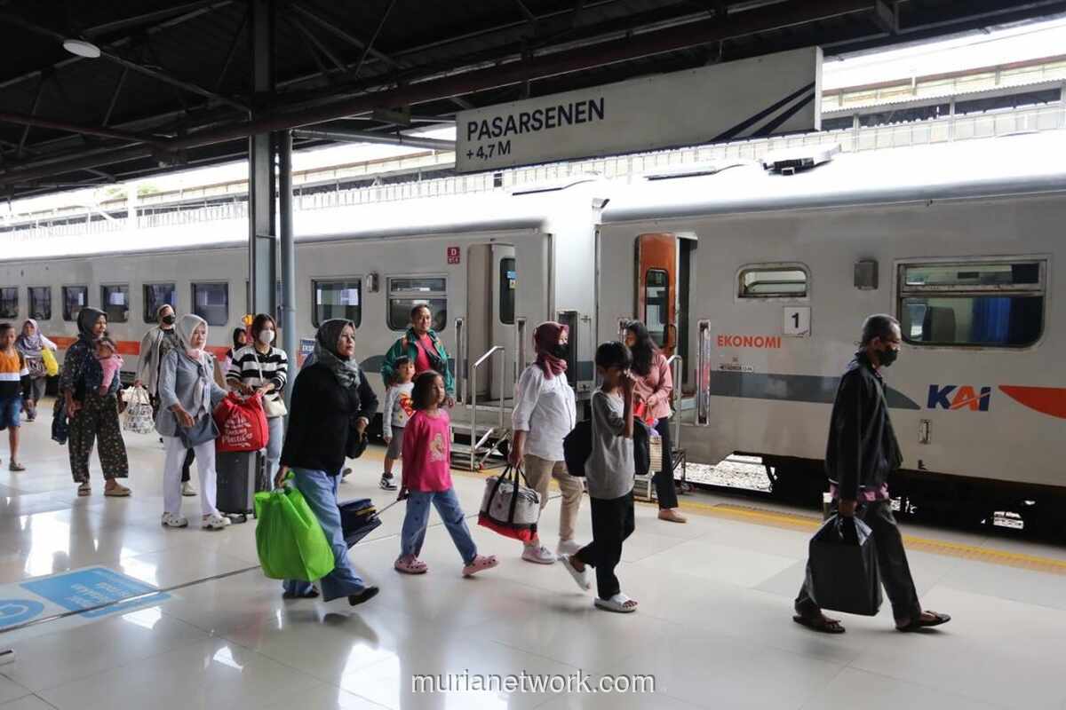 Tiket Mudik Lebaran 2026 Ludes 655 Ribu, KAI Siapkan Kereta Tambahan