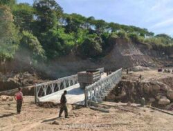 Akses Transportasi Aceh Pulih, Jembatan Bailey dan Armco Mulai Berdiri